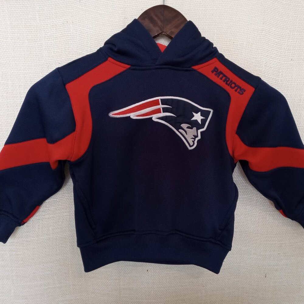 NFL Team Apparel Kids New England Patriots Hoodie Size S